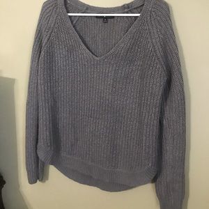 Gray sweater, M